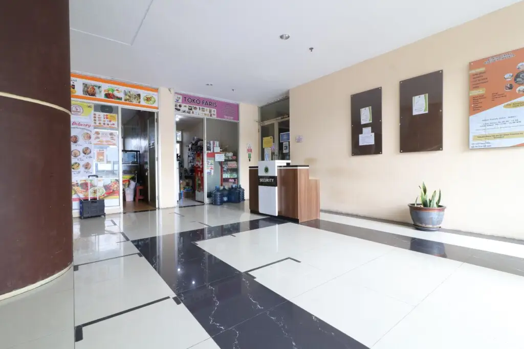 Бандунг: The Suites Metro Apartment - King Property