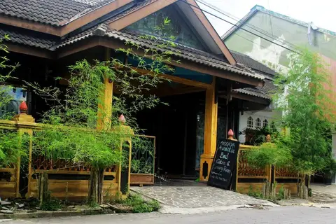 Ayodhya Garden Hostel Yogyakarta by HOM — фото 1