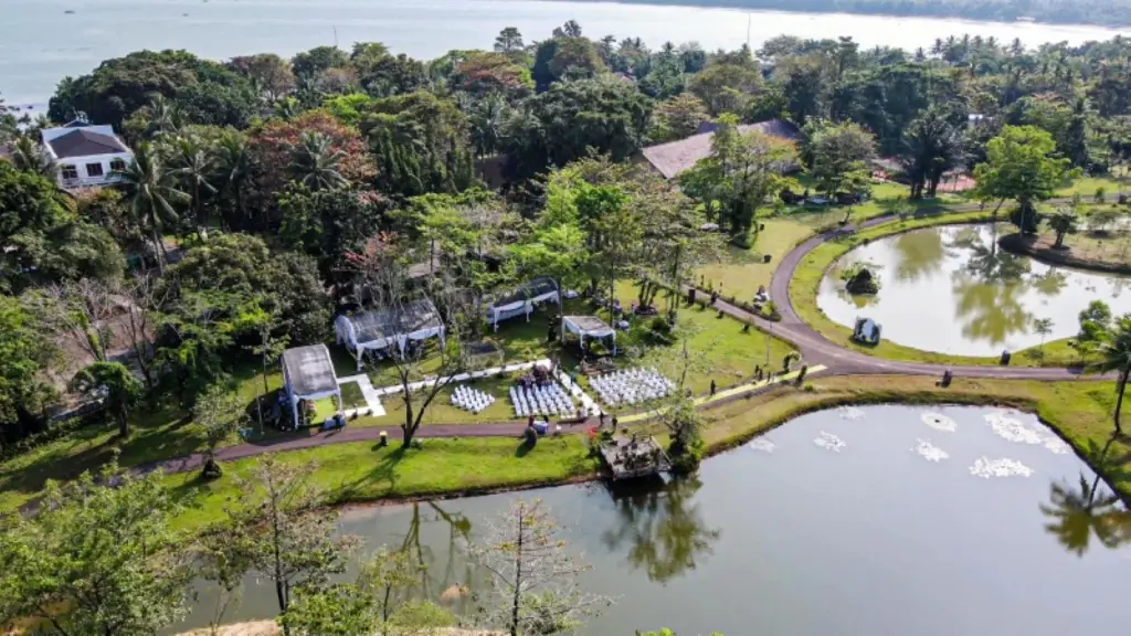 Карита: Mutiara Carita Cottages