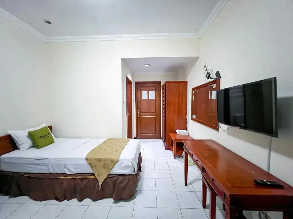Сурабая: Hotel Pasah Asi by MyHome Hospitality