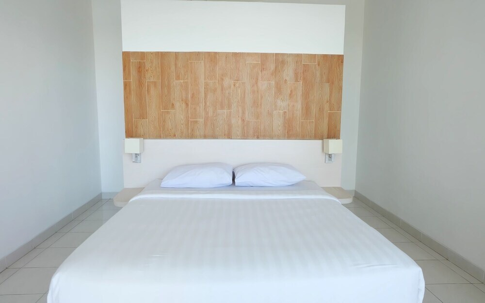 Табанан: MH Hotel Seminyak
