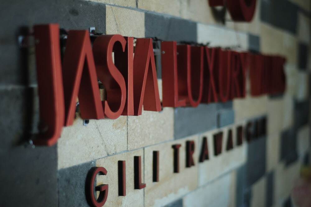 Гили Траванган: Jasia Luxury Villas