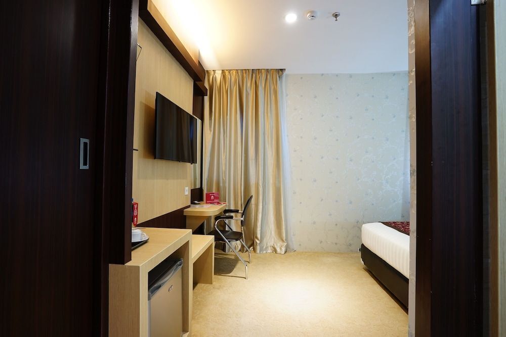 Батам: Cardinal Lucky Star Hotel