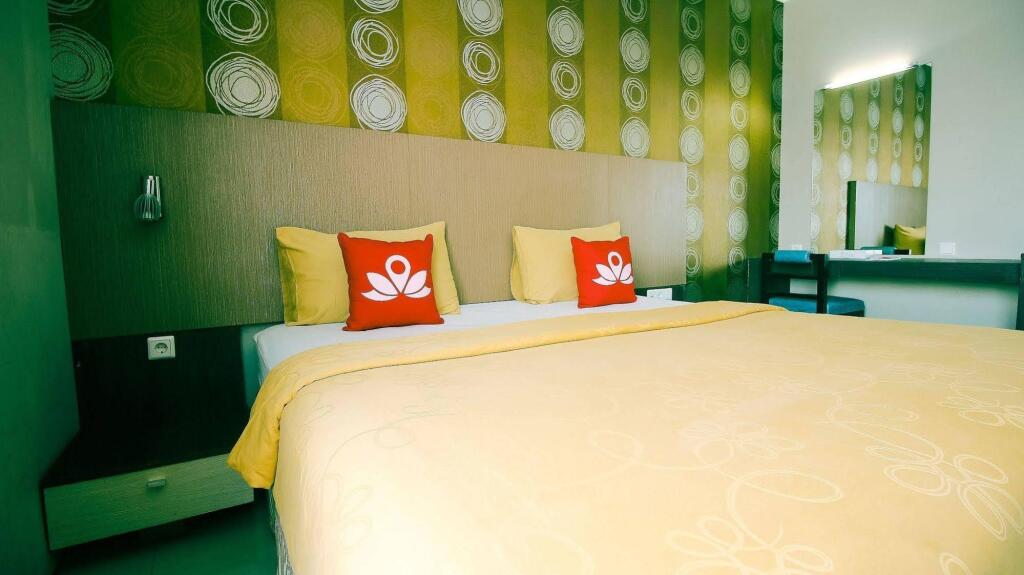 Бандунг: ZEN Rooms Near PVJ