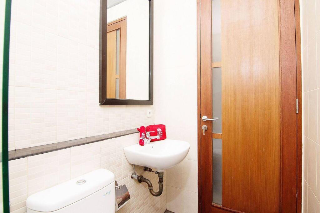Санур Кайя: ZEN Rooms Homey Sanur