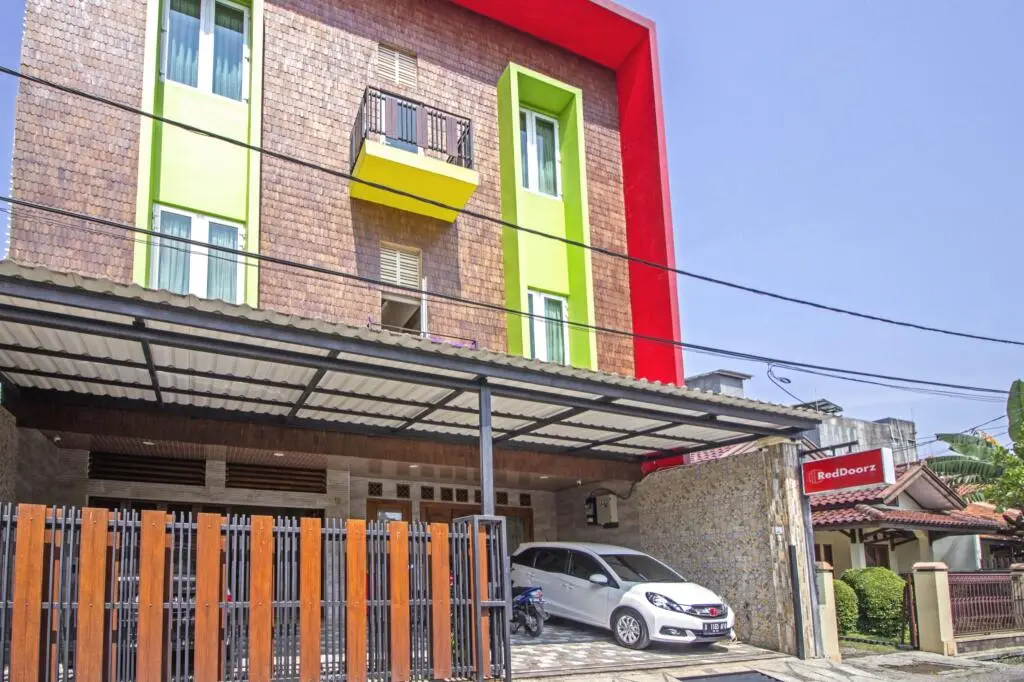 Бандунг: RedDoorz near Trans Studio Mall 2