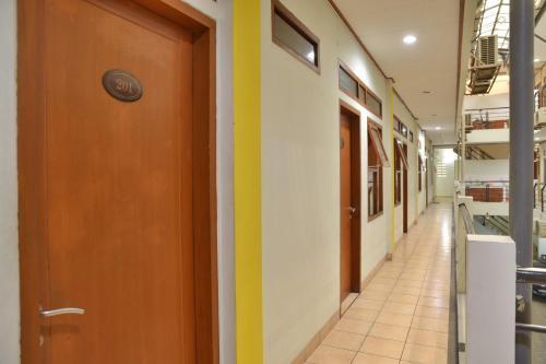 Бандунг: ZEN Rooms Cipedes Tengah