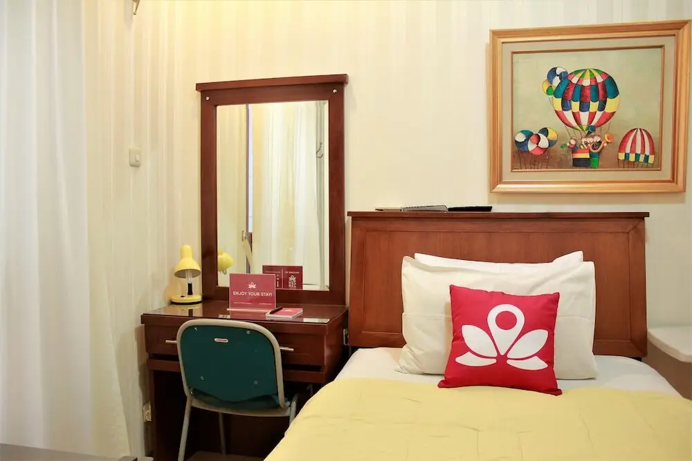 Джакарта: ZEN Rooms Setiabudi 9