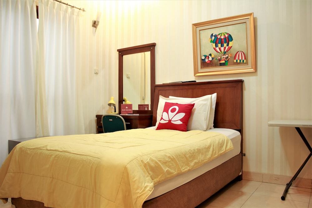 Джакарта: ZEN Rooms Setiabudi 9