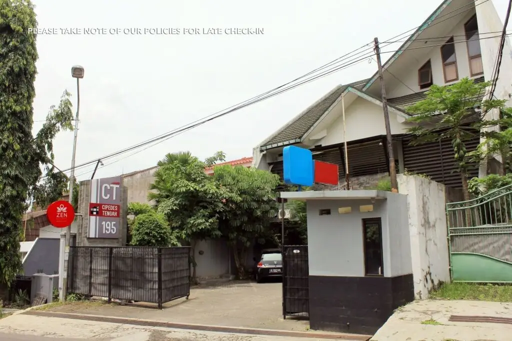 Бандунг: ZEN Rooms Cipedes Tengah Sukajadi