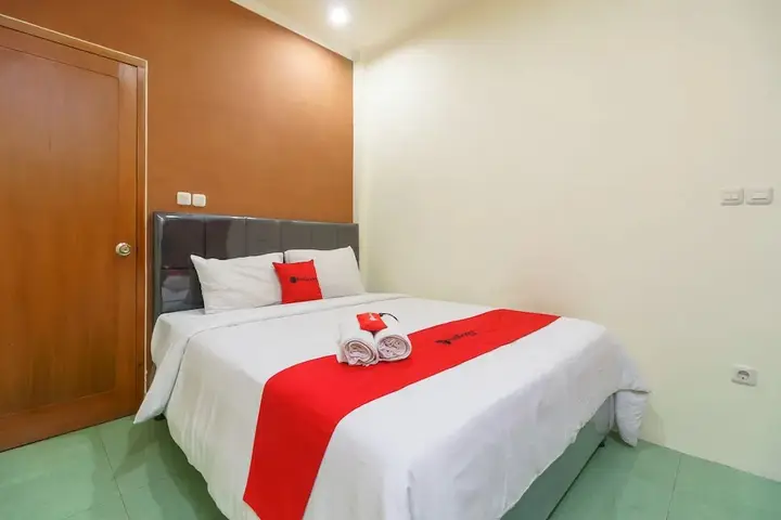 Бандунг: RedDoorz near Sukajadi 3