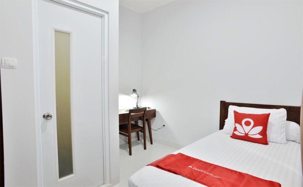 ZEN Rooms Bintaro Sector 3 — фото 1