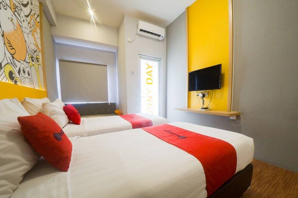 Сурабая: RedDoorz Apartment near Golden City Mall