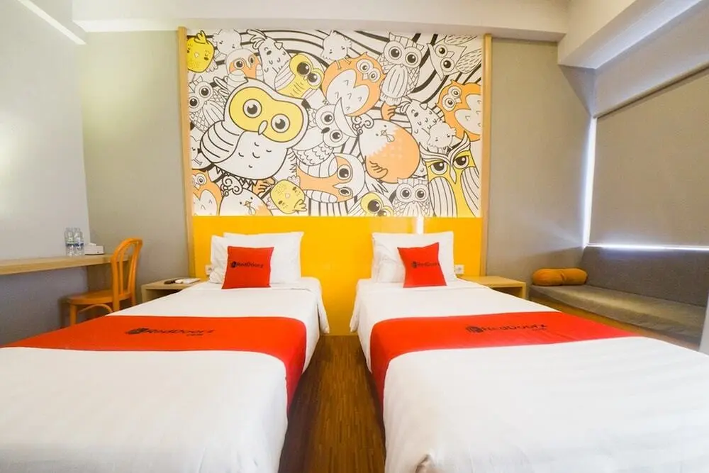 Сурабая: RedDoorz Apartment near Golden City Mall