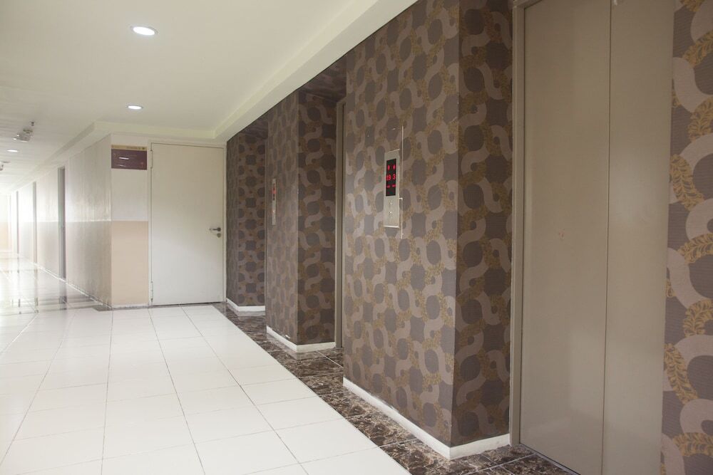Сурабая: RedDoorz Apartment @ Manyar Street