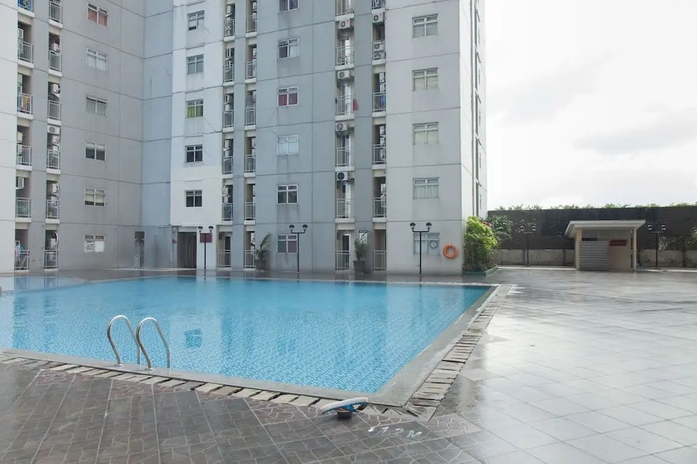 Сурабая: RedDoorz Apartment @ Manyar Street