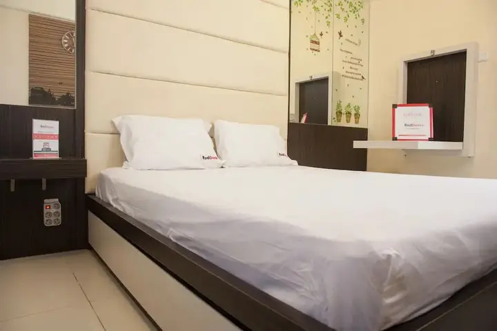 Сурабая: RedDoorz Apartment @ Manyar Street