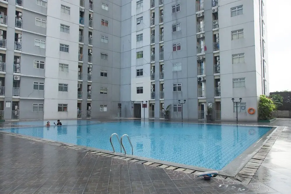 Сурабая: RedDoorz Apartment @ Manyar Street
