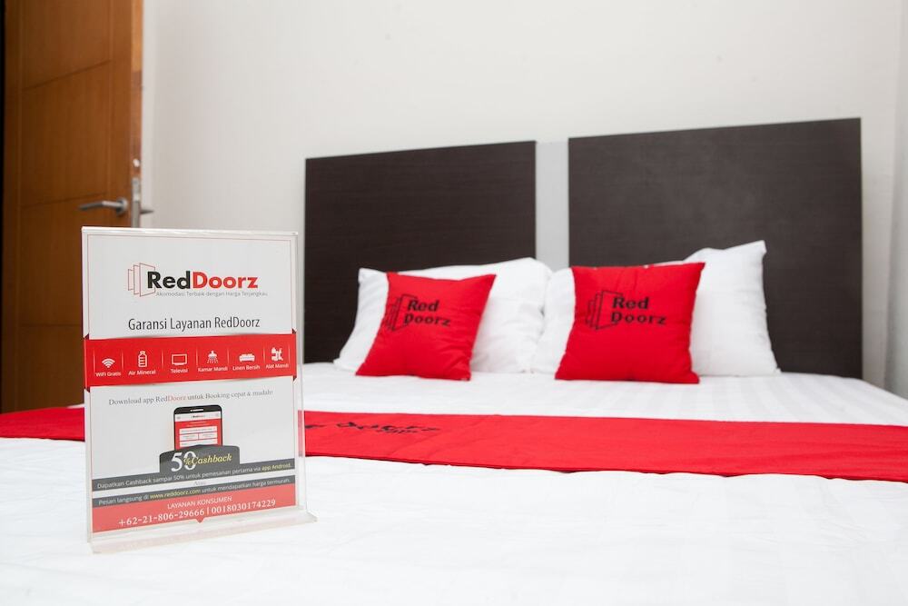 Бандунг: RedDoorz @ Babakan Jeruk 2