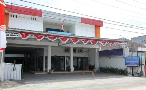 RedDoorz near Adisucipto Airport 3 — фото 1