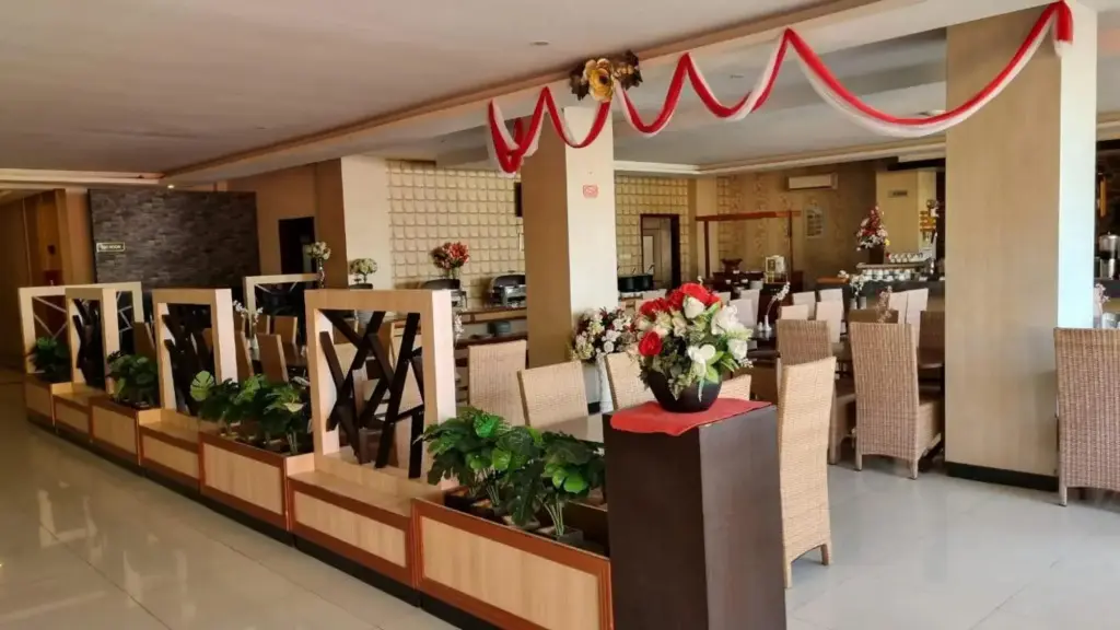 Слави: Grand Dian Hotel Slawi