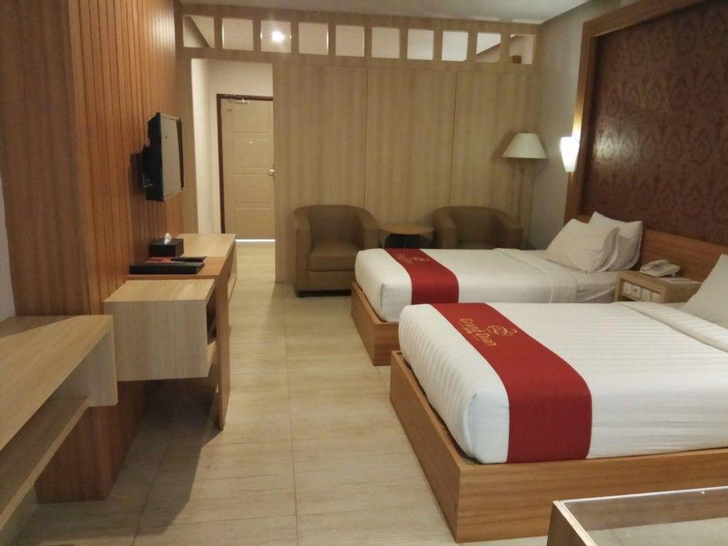 Слави: Grand Dian Hotel Slawi