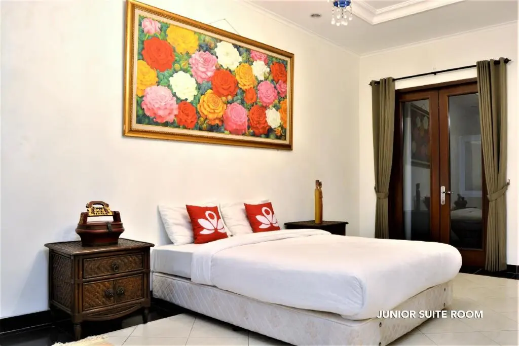 Джакарта: ZEN Rooms Chic Home Kemang