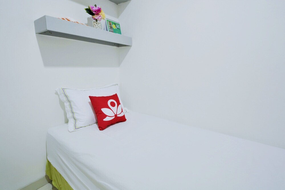 Джакарта: ZEN Rooms Basic Sunter Agung Utara Syariah