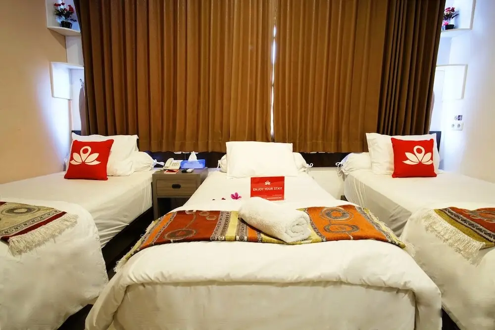 Сурабая: ZEN Rooms Basic Audah Syariah Sutos