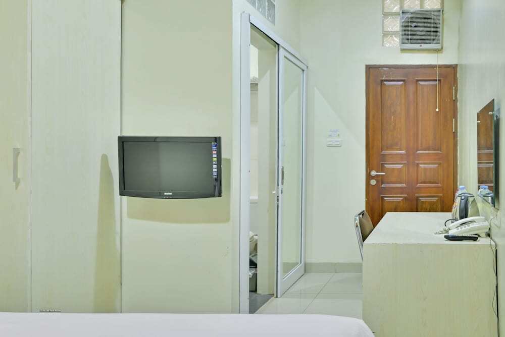Бандунг: ZEN Rooms Sukasari Gegerkalong
