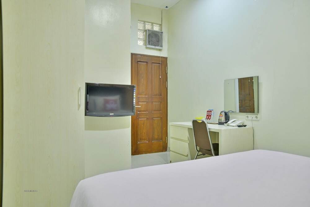 Бандунг: ZEN Rooms Sukasari Gegerkalong