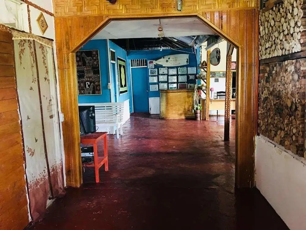 Матан Урунг: Simeulue Nanik Surfcamp