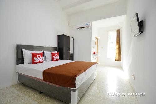 Джакарта: ZEN Rooms Kemang G17 Syariah
