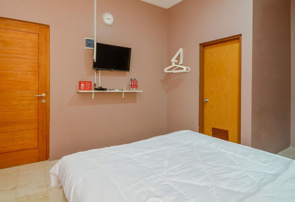 Джакарта: ZEN Rooms Basic Meruya Selatan