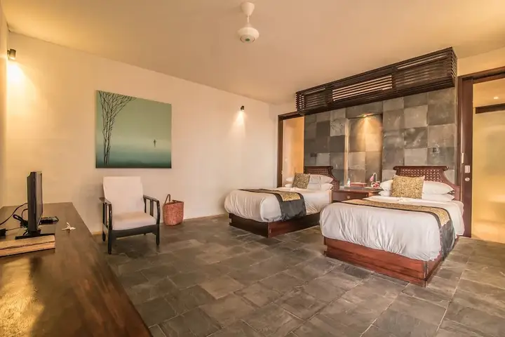 Унгасан: Absolute Cliff Front Pandawa Beach Villa