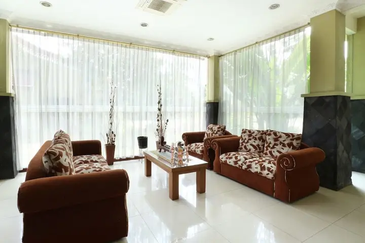 Джакарта: Desa Wisata Hotel - Hostel