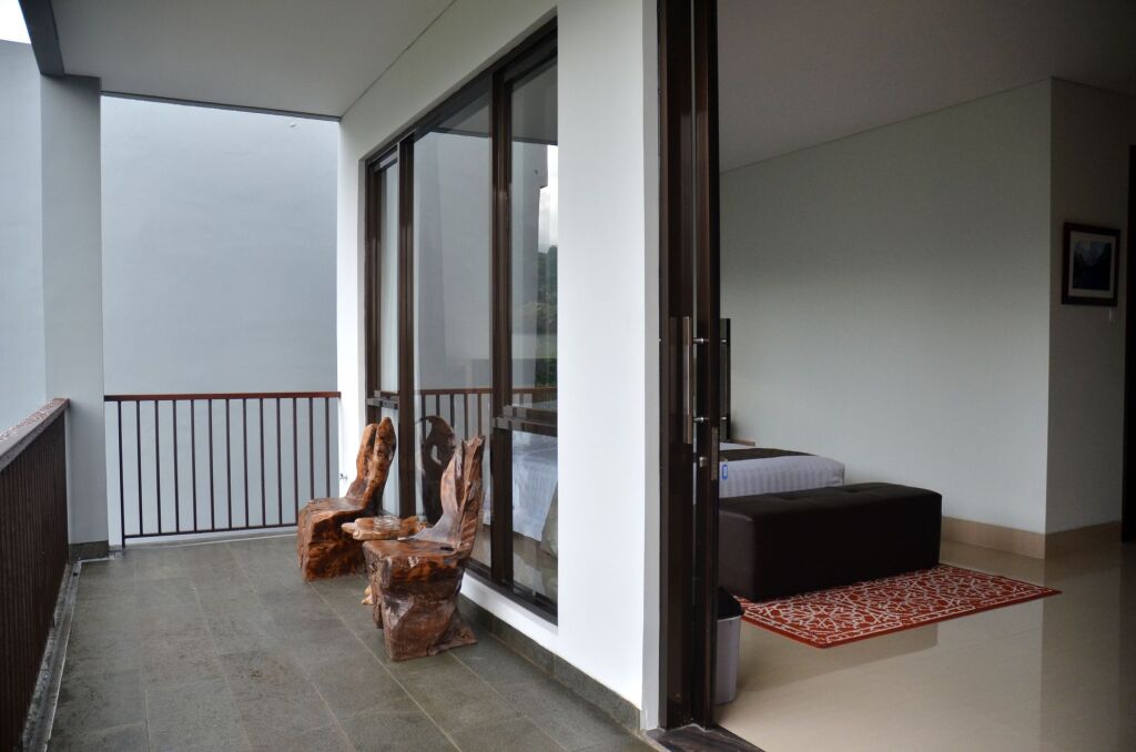 Сименьян: Magenta Hill View 6BR Villa with a Private Pool