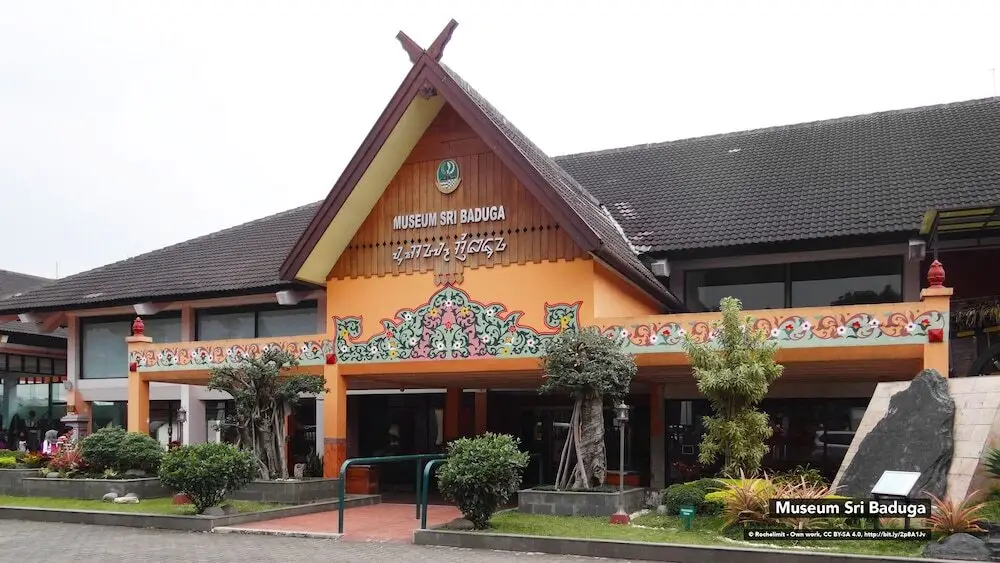 Бандунг: ZEN Rooms Near Alun-Alun