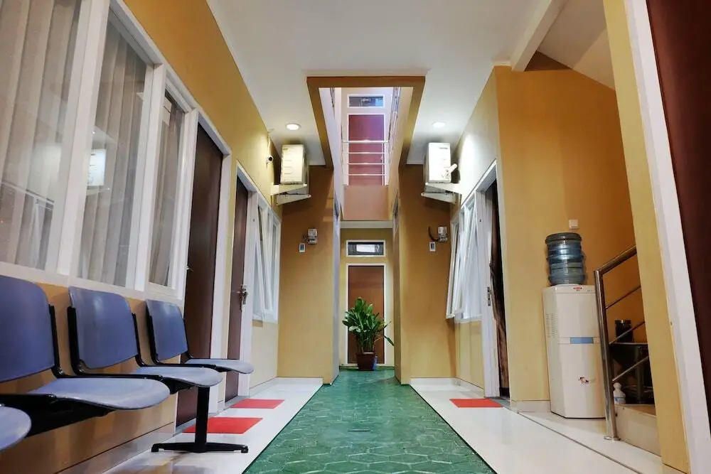Бандунг: ZEN Rooms Near Alun-Alun