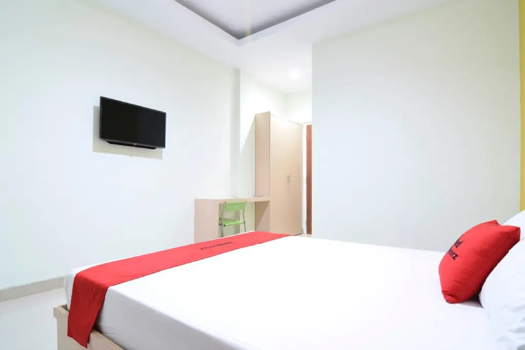 Суракарта: RedDoorz near Museum Keraton Surakarta