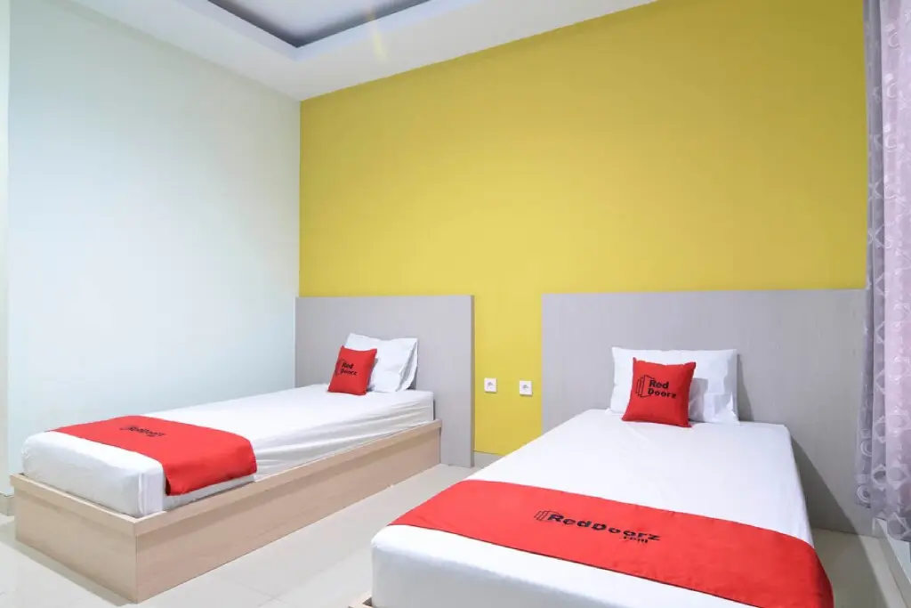 Суракарта: RedDoorz near Museum Keraton Surakarta