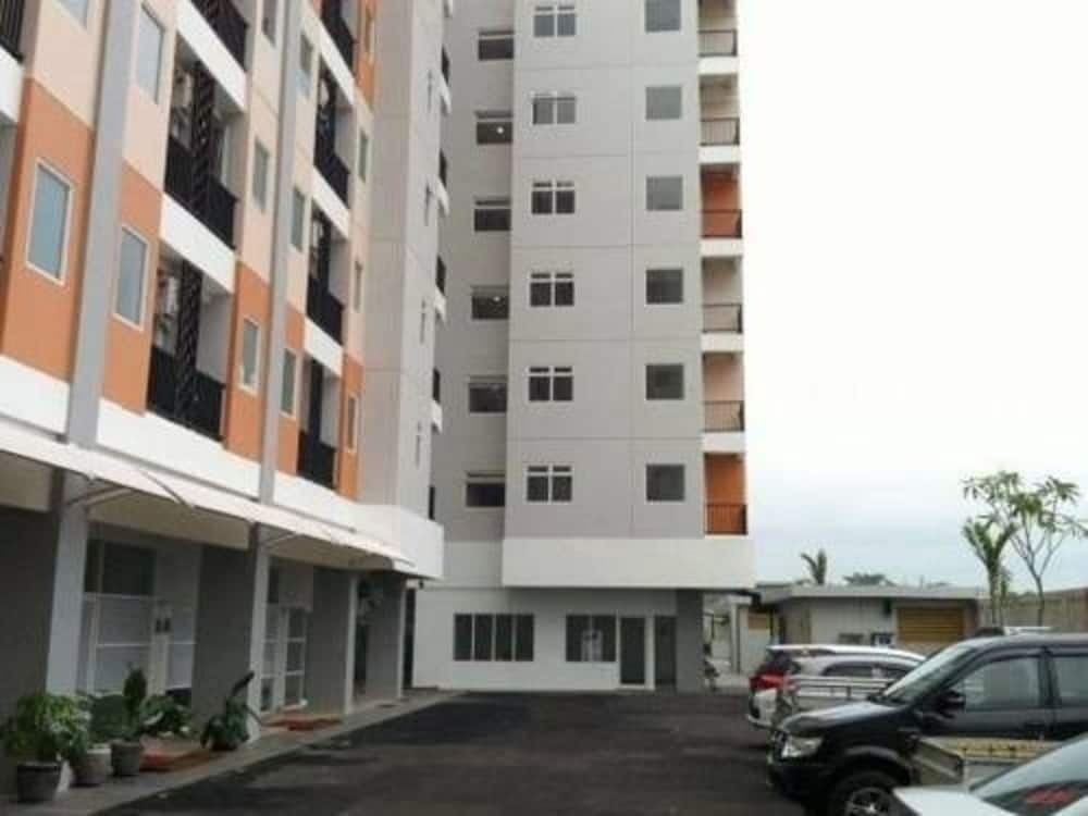 Депок: Alfa Student Castle Apartment