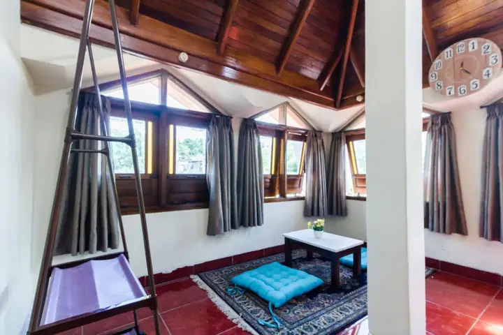 Бандунг: PELE Backpacker Guesthouse