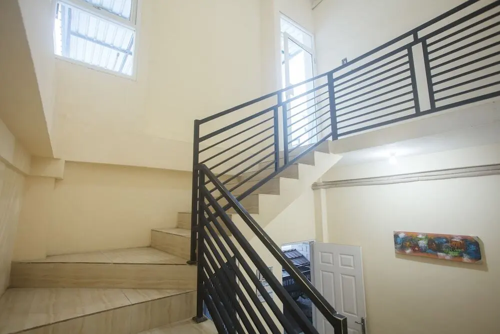 Сурабая: RedDoorz near Terminal Bungur Asih
