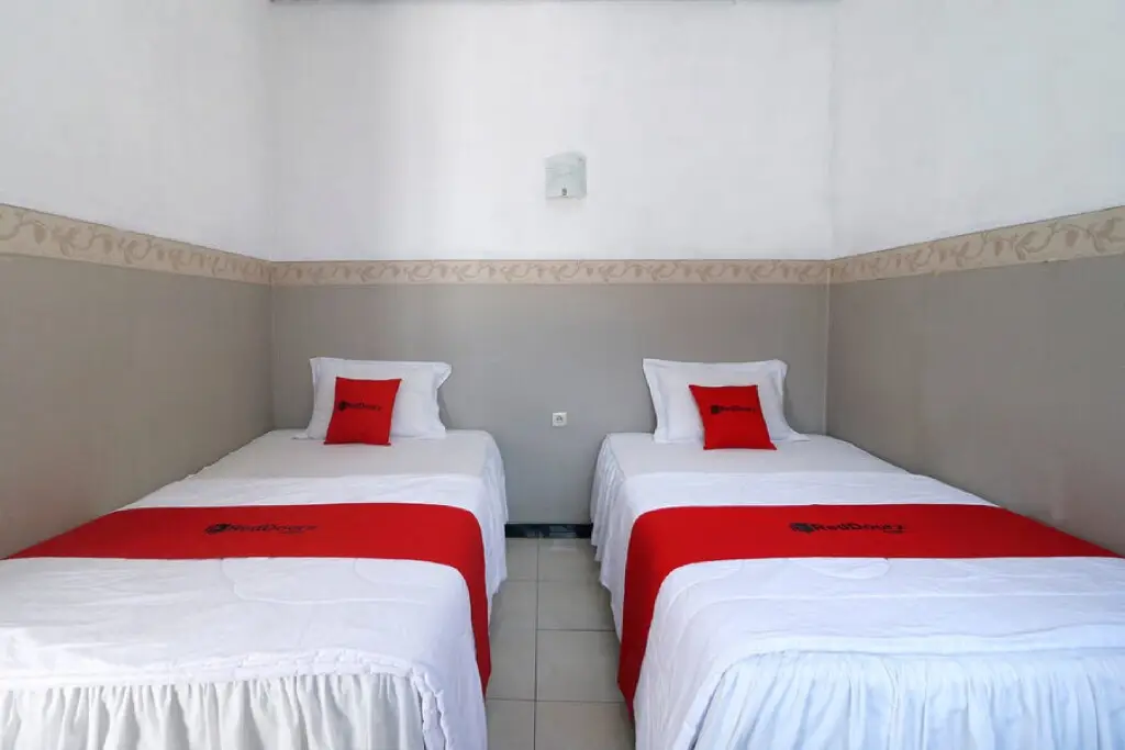 Семаранг: RedDoorz Plus near Undip Tembalang