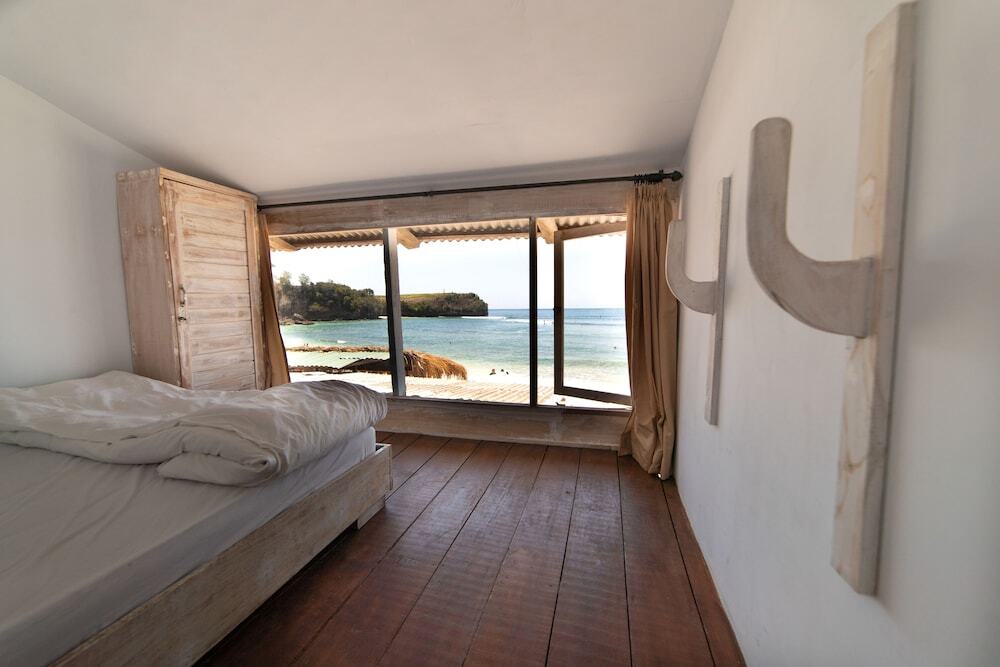Джимбаран: Jimbaran Balangan Beachfront Rooms