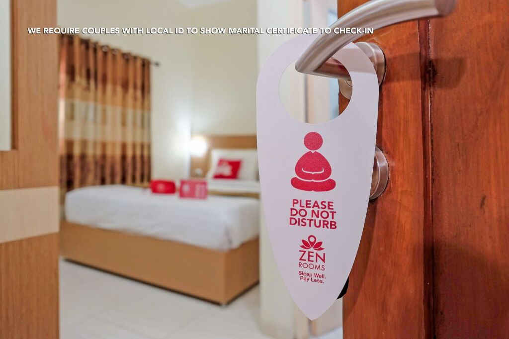 Маланг: ZEN Rooms near Stasiun Kota Baru