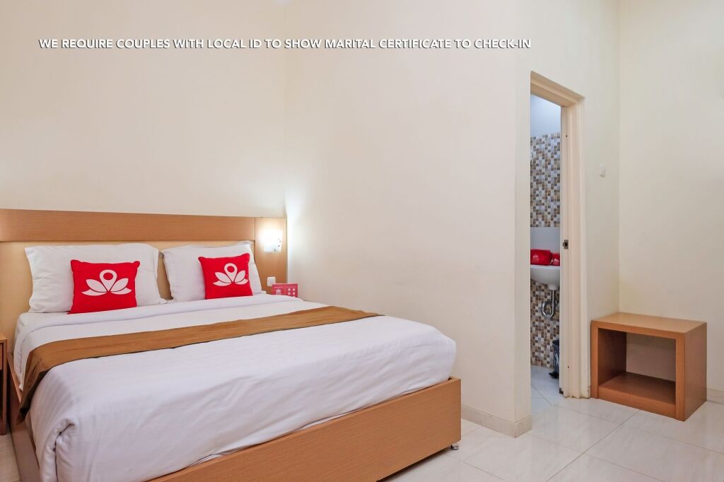 Маланг: ZEN Rooms near Stasiun Kota Baru