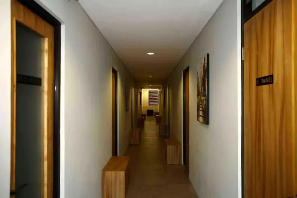 Куруг: ZEN Rooms Permata Karawaci