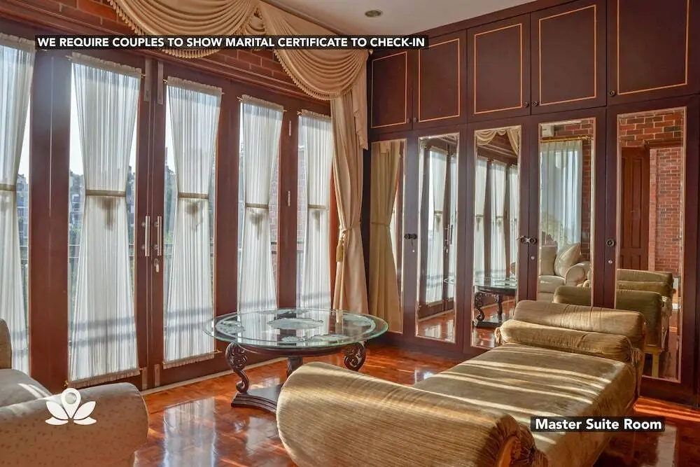 Лембанг: ZEN Rooms Dago Pakar Syariah